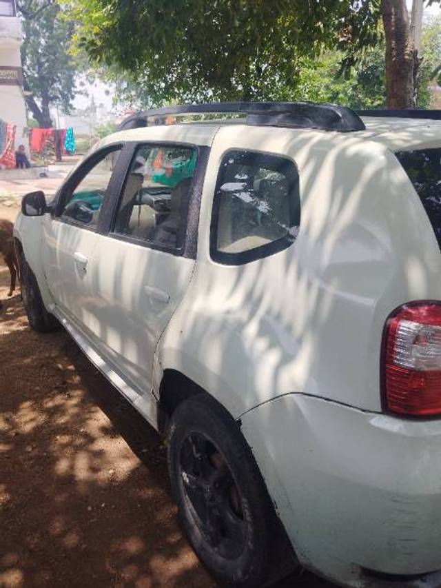 https://images10.gaadi.com/usedgaadi-sellcar/UsedCar/b831d373-3022-412c-8e6d-c9f3dc091b36/3251ffcd-4d75-4b0a-9a22-3b7da5fd794f.jpg?imwidth=6402