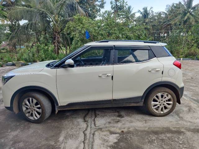 https://images10.gaadi.com/usedgaadi-sellcar/UsedCar/b84995a3-dca0-4a23-8399-2c3f8be15d58/e2317c88-20a4-4c82-9aa3-5a1ae3531058.jpg?imwidth=6402