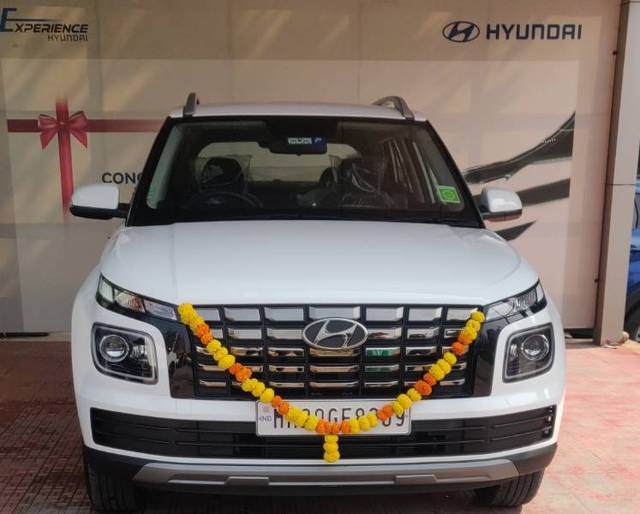 https://images10.gaadi.com/usedgaadi-sellcar/UsedCar/b853c431-1b31-4f75-908c-f54170991e3a/f0c7a3e5-b111-4088-bc72-7021c7d91910.jpg?imwidth=6400