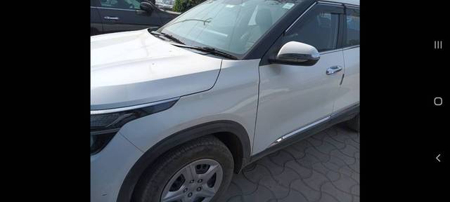 https://images10.gaadi.com/usedgaadi-sellcar/UsedCar/b85be9f6-0218-44df-aadd-678703c728e0/76df0801-be9e-49bd-9a7f-ab6821a3ee0b.jpg?imwidth=6400