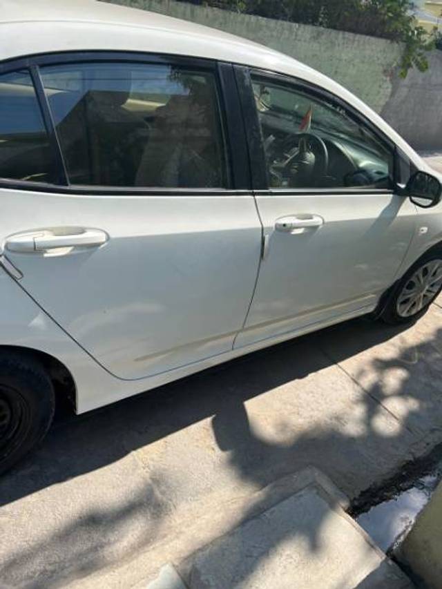 https://images10.gaadi.com/usedgaadi-sellcar/UsedCar/b8670e36-0229-4b29-8c71-062efafece37/2bc3c3e6-7812-4750-82df-e185e83e5975.jpg?imwidth=6401