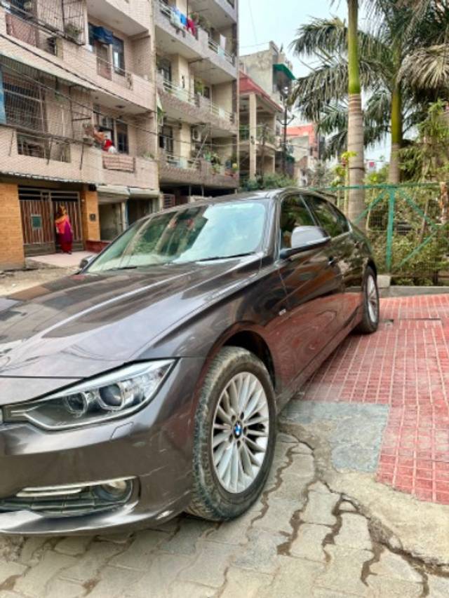 https://images10.gaadi.com/usedgaadi-sellcar/UsedCar/b87a375d-3a78-4a14-b10b-1e98fdf2dbc5/91a621c5-4657-4d98-b943-035a3df2ea0e.jpeg?imwidth=6401