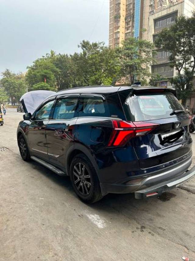 https://images10.gaadi.com/usedgaadi-sellcar/UsedCar/b88f5f1b-4888-4c3d-b5dd-f586f48dbada/8df05f89-b0fb-42e9-8e07-4ceb6855ad75.jpg?imwidth=6401
