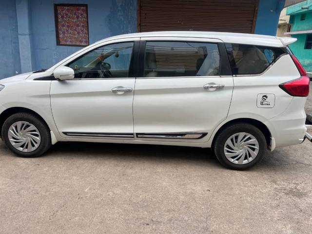 https://images10.gaadi.com/usedgaadi-sellcar/UsedCar/b8efd620-efe0-43f7-87e6-40f551a86d78/0f7767e6-6b13-4278-9825-756f2c29d713.jpeg?imwidth=6401