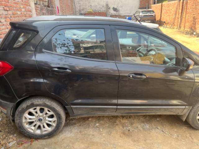 https://images10.gaadi.com/usedgaadi-sellcar/UsedCar/b8fe6f95-22b9-4800-a2ac-25afd95c80a6/e739d570-6910-4688-841c-58351b900c9c.jpg?imwidth=6402