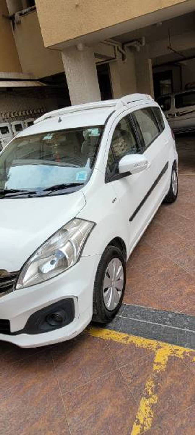 https://images10.gaadi.com/usedgaadi-sellcar/UsedCar/b986ed3e-74e3-4425-9990-02e27b06f4a7/f4e3311b-1f33-44aa-b6b0-dcb5bed78eff.jpg?imwidth=6400