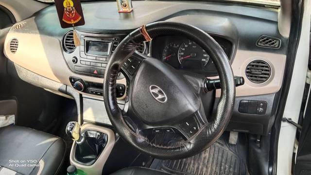 https://images10.gaadi.com/usedgaadi-sellcar/UsedCar/b9e6f528-1d65-4d55-9289-a25036e47460/2bfc6a37-1fd2-460f-a879-9b55e2c069f2.jpg?imwidth=6401