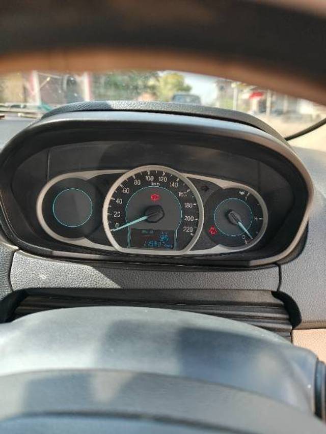 https://images10.gaadi.com/usedgaadi-sellcar/UsedCar/b9ff86d8-bdeb-4f60-b9e7-a347598eb029/494ddfc2-c73a-456b-b7b9-2325d36af3bb.jpg?imwidth=6401