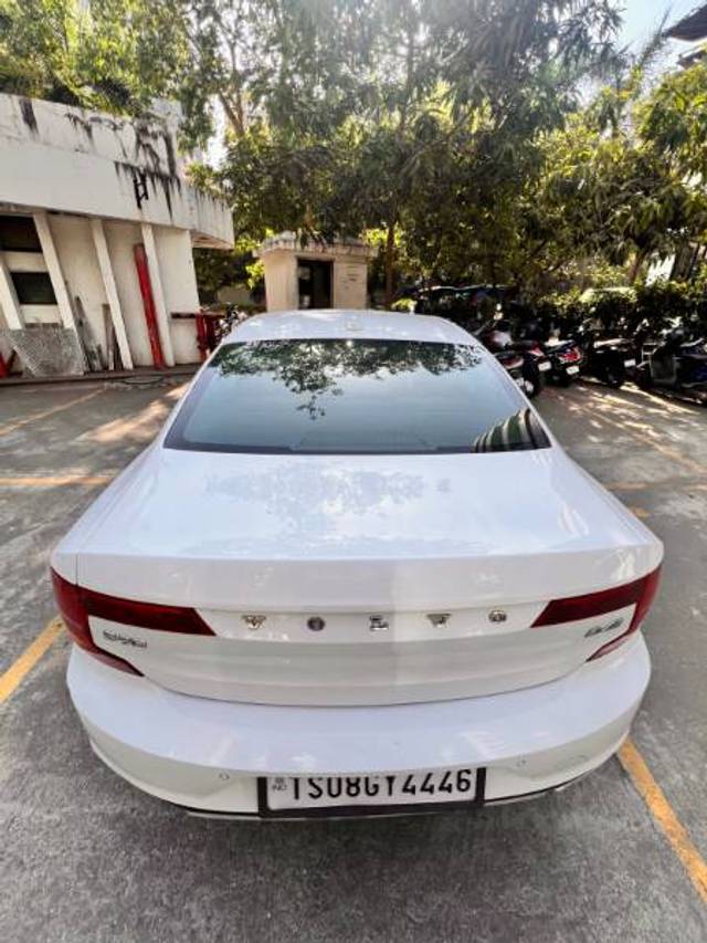 https://images10.gaadi.com/usedgaadi-sellcar/UsedCar/ba05d097-d0ef-4534-b008-0ca2053bc156/3fbd895f-2bce-4d4e-8278-4b2afc821be5.jpeg?imwidth=6402