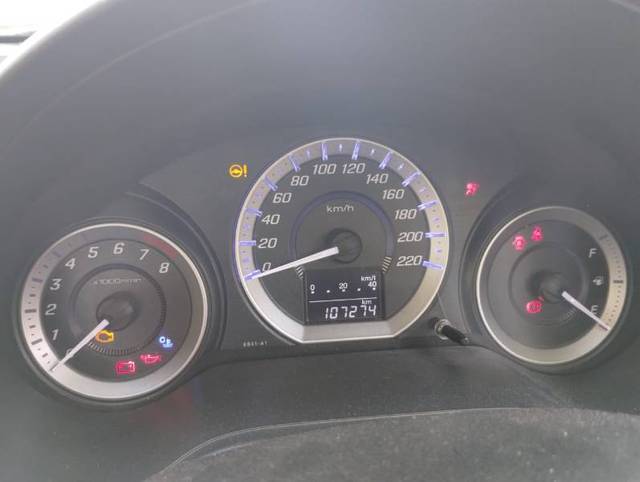 https://images10.gaadi.com/usedgaadi-sellcar/UsedCar/ba253a03-e034-4829-88d3-aeaab76f6899/9dc559af-e313-40d7-a879-4240f63b3071.jpg?imwidth=6402