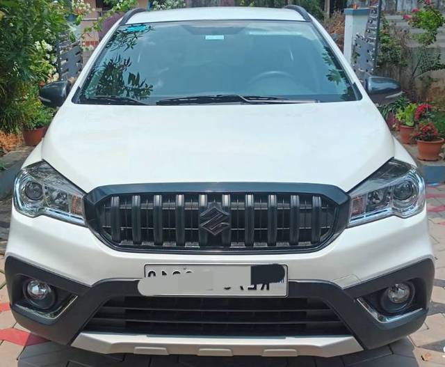 https://images10.gaadi.com/usedgaadi-sellcar/UsedCar/ba435940-d3fa-414e-bfb0-f60914dbc1d6/9a7e79c6-319a-433e-a459-cb93e38f36e0.jpg?imwidth=6400