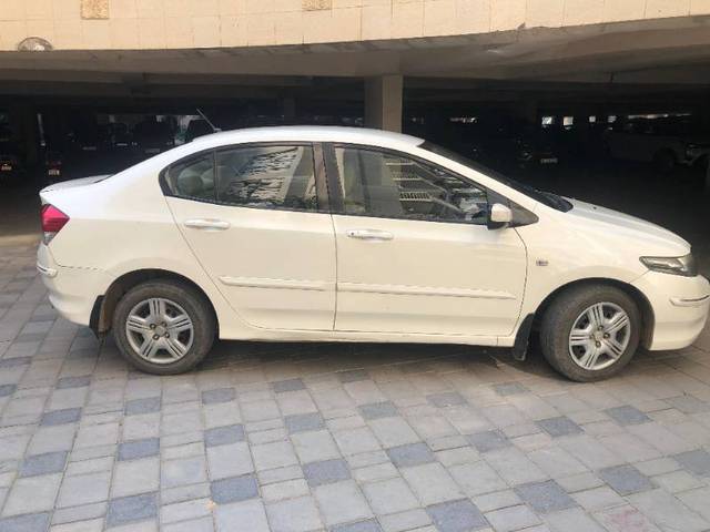 https://images10.gaadi.com/usedgaadi-sellcar/UsedCar/ba7492a7-d8c9-4913-a901-7c01aebbfd56/2ce62dd3-5f12-401f-b970-9ee9e919b235.jpeg?imwidth=6401