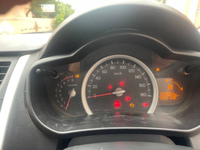 https://images10.gaadi.com/usedgaadi-sellcar/UsedCar/babdb79d-4582-48ca-93bf-d051640388f7/060480f9-232a-4dee-b882-32fc92d991af.jpeg?imwidth=6400