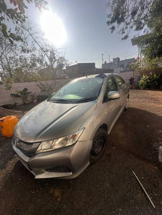 https://images10.gaadi.com/usedgaadi-sellcar/UsedCar/bae80d43-59d0-4eaa-aceb-5fee4c6784ca/4cdbac04-5e13-4e7a-b2e0-cf0d98b1574d.jpg?imwidth=6400