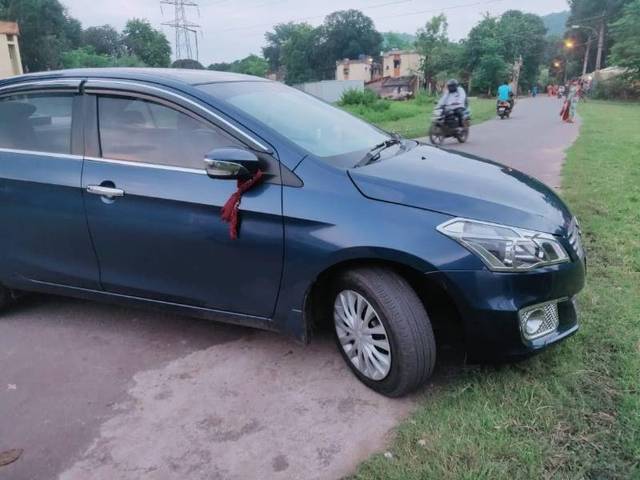 https://images10.gaadi.com/usedgaadi-sellcar/UsedCar/bb1f4001-b828-4ea6-b849-89f051105083/a8f22f99-a313-4860-9ed0-a5106794ad58.jpg?imwidth=6400