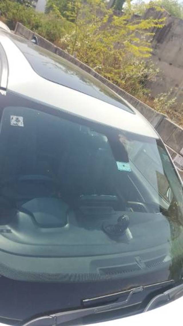 https://images10.gaadi.com/usedgaadi-sellcar/UsedCar/bba3ce77-eaf6-4b16-b038-d84d2d93b726/21462cd1-c27e-4a74-a506-d6a0a783b96f.jpg?imwidth=6401