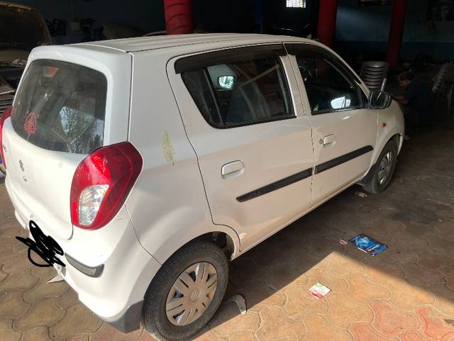 https://images10.gaadi.com/usedgaadi-sellcar/UsedCar/bbff8a6a-f312-4087-bed0-1ca1c46e1856/d5fd952c-467e-4c35-af5b-e086481f3612.jpeg?imwidth=6401