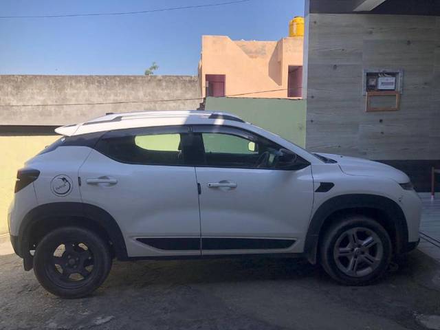 https://images10.gaadi.com/usedgaadi-sellcar/UsedCar/bc2fc11e-6615-41b1-99b5-287252f997ee/985b1dee-44df-43a7-9788-645cbc09ea18.jpg?imwidth=6401