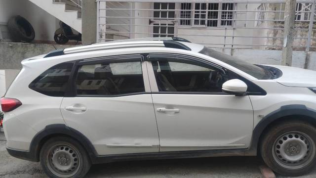 https://images10.gaadi.com/usedgaadi-sellcar/UsedCar/bc59932a-6f5e-4de6-b665-96c52b4e929e/bca003f3-7fb2-47c1-9f60-b4de7ab02047.jpg?imwidth=6401