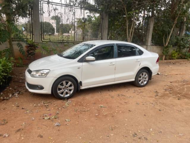 https://images10.gaadi.com/usedgaadi-sellcar/UsedCar/bcc1ae8a-e3df-4f76-9283-f69c4e0bc939/3ee6d926-33bd-4a9f-97ce-20cb77d09dc9.jpeg?imwidth=6400