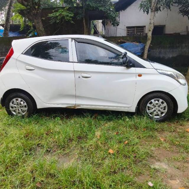 https://images10.gaadi.com/usedgaadi-sellcar/UsedCar/bd17a157-403f-43ea-86ce-d45c3d0424d0/b585e16c-6512-461e-a8e0-3cc15216a105.jpg?imwidth=6400