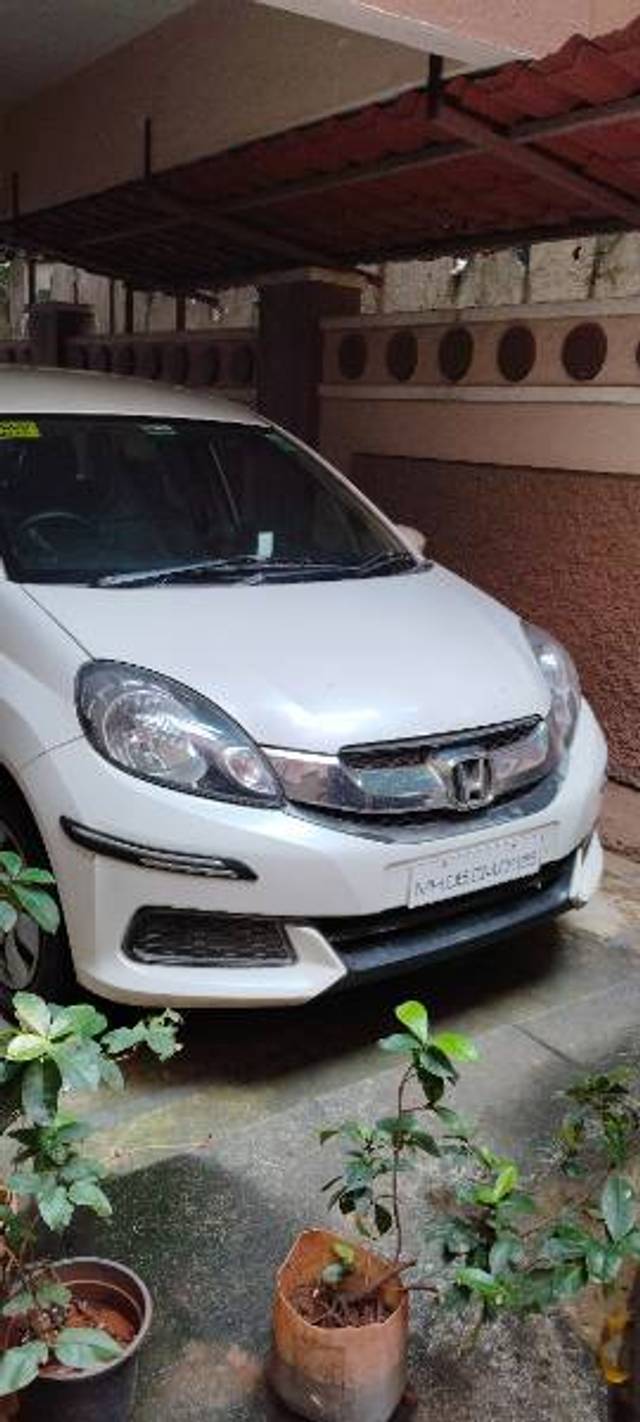 https://images10.gaadi.com/usedgaadi-sellcar/UsedCar/bd1fd165-80ef-4813-9d5f-bd10f893c8bd/ab8abb19-0880-472d-8020-8f1d58aa816e.jpg?imwidth=6400