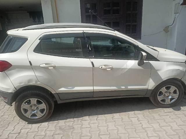 https://images10.gaadi.com/usedgaadi-sellcar/UsedCar/bd20e230-25d4-4521-8b11-5fa9f6d7e1c6/88cba578-3295-4f5b-9506-da2fd8b3828f.jpg?imwidth=6400
