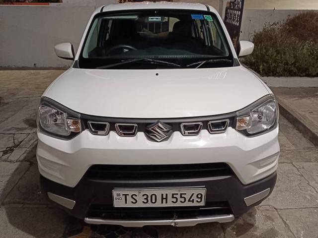 https://images10.gaadi.com/usedgaadi-sellcar/UsedCar/bd32c009-7059-4acf-9c83-970bf050079d/95190ffb-d4de-4193-9a11-47449a3e7ac7.jpg?imwidth=6400