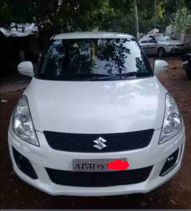 https://images10.gaadi.com/usedgaadi-sellcar/UsedCar/bd3abd53-3f5a-4a18-8cc2-b838be16d670/c2132859-bbbf-4393-9a3e-282b3136971f.jpg?imwidth=6401