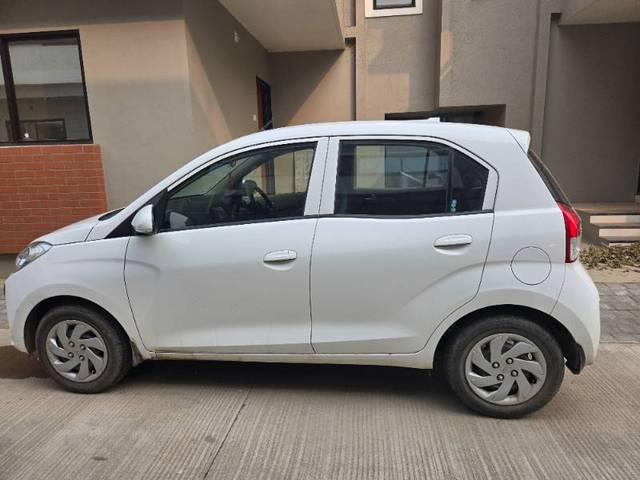 https://images10.gaadi.com/usedgaadi-sellcar/UsedCar/bd60844a-489a-4449-892c-ae7cf462670a/67c63545-c5f0-49fc-956e-f2aa91e21150.jpg?imwidth=6402