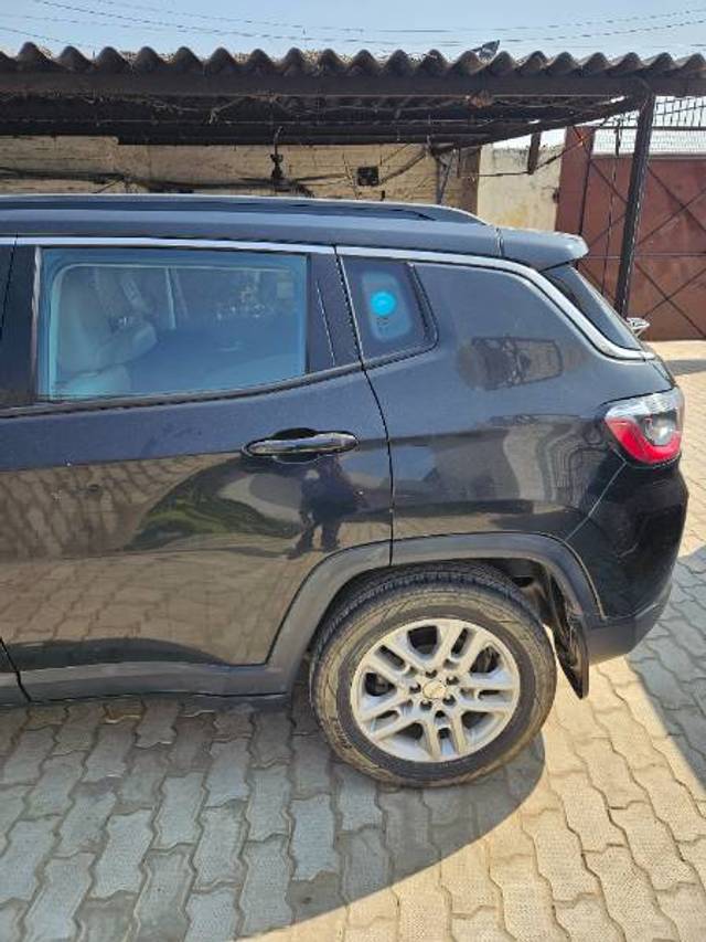 https://images10.gaadi.com/usedgaadi-sellcar/UsedCar/bdb75c42-1d11-42c1-923b-3ecf64913eae/eb5f723f-3d3f-482b-8c76-198f638fa252.jpg?imwidth=6400