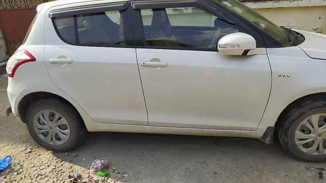 https://images10.gaadi.com/usedgaadi-sellcar/UsedCar/bdfb29b5-633c-44f4-b0ae-3153468f37af/109150ee-4b75-4071-975a-4dddf62c914f.jpg?imwidth=6401