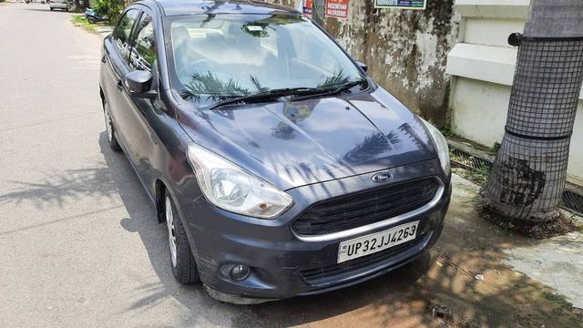 https://images10.gaadi.com/usedgaadi-sellcar/UsedCar/be0eca7b-dcf7-43fb-920a-a05db2bec24f/5e8aa85b-2205-4482-9042-da9a205488c8.jpg?imwidth=6400