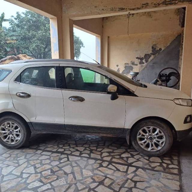 https://images10.gaadi.com/usedgaadi-sellcar/UsedCar/be150372-ab21-4e58-a1ec-411ae8861c6f/c55bbb17-3f5b-45ce-94c5-ed4b783e8784.jpg?imwidth=6401