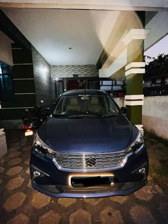 https://images10.gaadi.com/usedgaadi-sellcar/UsedCar/be285f90-8f83-4775-b879-06d10e2ac2e8/ee27ed06-8a11-4d42-9673-4bebc12a0f4d.jpeg?imwidth=6400