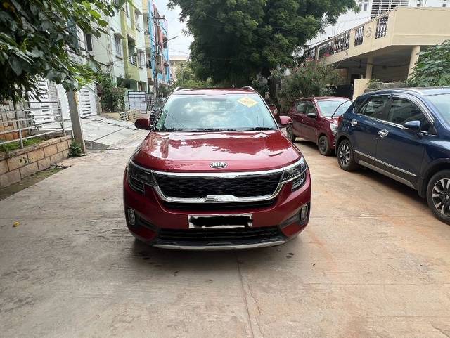 https://images10.gaadi.com/usedgaadi-sellcar/UsedCar/be4bcbed-6394-4826-88d3-a3dfebc20979/5fcf374d-bb3d-493a-a18c-83a910d243f7.jpg?imwidth=6400