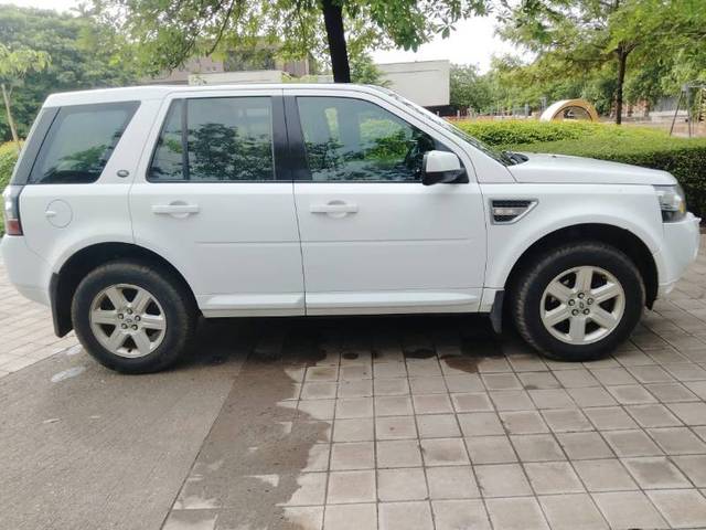 https://images10.gaadi.com/usedgaadi-sellcar/UsedCar/be6acacf-e9ec-49c3-bbc4-768a1f61ae55/b7595b6d-1c3b-4d8a-97cb-f0d0c4550e5c.jpeg?imwidth=6400