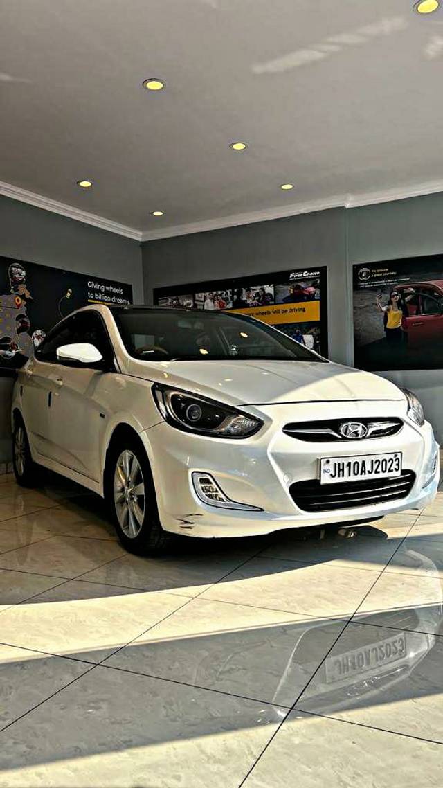 https://images10.gaadi.com/usedgaadi-sellcar/UsedCar/be971748-e2de-4df0-804f-6575e06f1346/41fa5478-f8f2-4db3-86c2-cbd342b572d2.jpg?imwidth=6400
