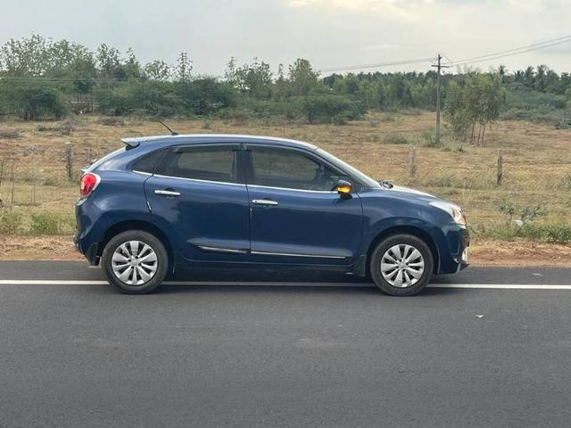 https://images10.gaadi.com/usedgaadi-sellcar/UsedCar/be97c1c7-af53-4b73-96ce-5f01df89dae9/ccaacd8e-63c9-4d1c-aa33-b3ffb29c4394.jpg?imwidth=6401