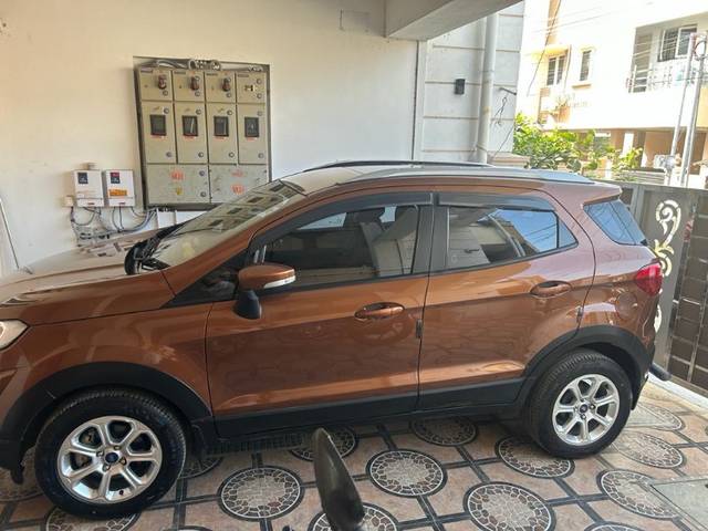 https://images10.gaadi.com/usedgaadi-sellcar/UsedCar/bed6f7c4-e1ab-4080-b290-e079ff74107c/4ce8a6ff-ed31-4b3b-b4a1-997b407d7535.jpeg?imwidth=6400