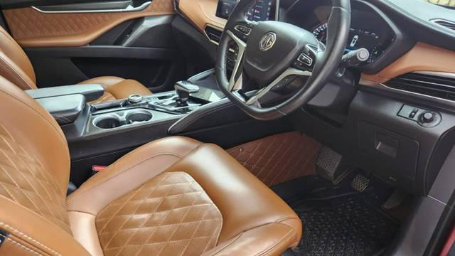 https://images10.gaadi.com/usedgaadi-sellcar/UsedCar/bed7b688-9ebb-426c-a852-e170f27ad3b6/3ff9abed-7f05-4a60-8f07-b637bf12fa64.jpeg?imwidth=6401