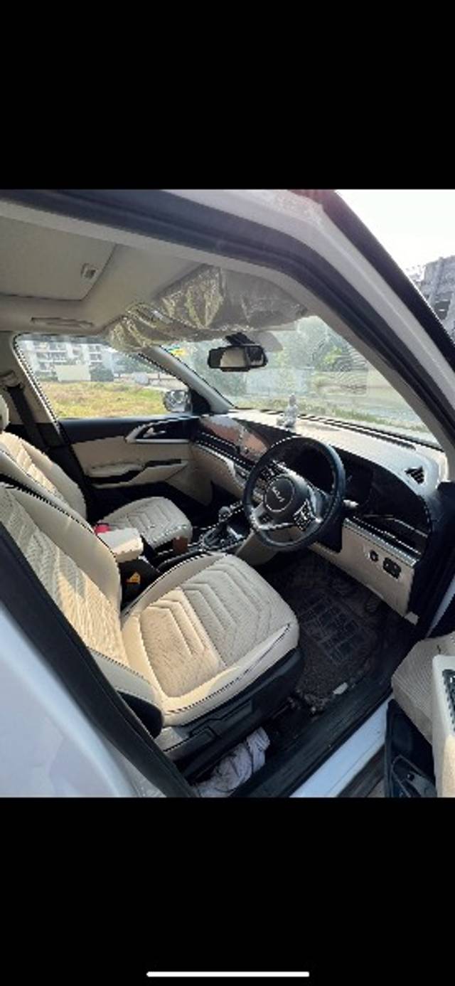 https://images10.gaadi.com/usedgaadi-sellcar/UsedCar/beeb233c-5c93-4e1c-b991-b7a528aa56ff/fed48d35-13a7-4b36-9e92-d892363ffab7.png?imwidth=6402
