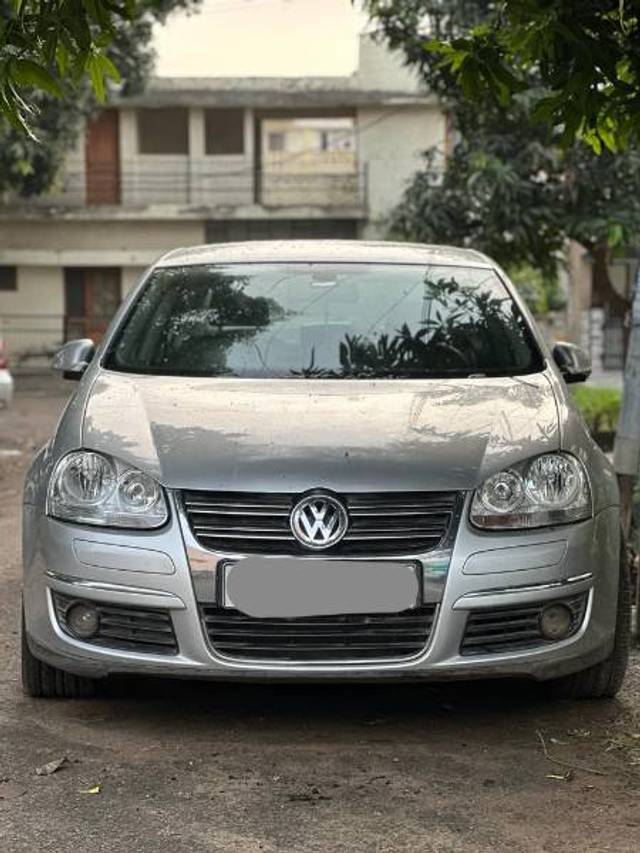 https://images10.gaadi.com/usedgaadi-sellcar/UsedCar/bf03fd64-8fd1-4a7b-8827-3ba67092b687/96d1d18c-4db4-4c4b-ba9f-31317a958b55.JPG?imwidth=6402