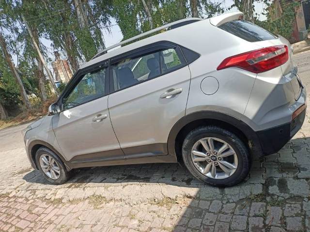 https://images10.gaadi.com/usedgaadi-sellcar/UsedCar/bf82a278-b590-4374-9a4d-bfd97dbd1116/cb99e498-49d8-40e8-a489-de062fc4f231.jpg?imwidth=6400