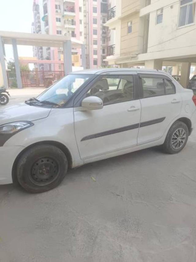 https://images10.gaadi.com/usedgaadi-sellcar/UsedCar/bf8761c1-393f-4828-a687-69029dcc74b6/eec31581-fbf3-4e0e-b29a-76c8c73d0ead.jpg?imwidth=6402