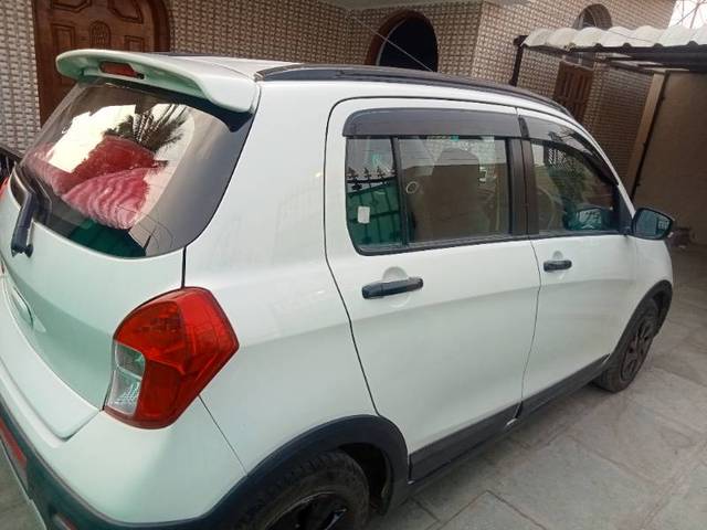 https://images10.gaadi.com/usedgaadi-sellcar/UsedCar/bfe05216-3422-40d2-bb96-c4aed4ce0e92/fcc2f449-effa-44d4-9c16-9b8b85f5ef9c.jpg?imwidth=6402