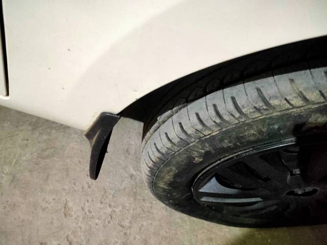 https://images10.gaadi.com/usedgaadi-sellcar/UsedCar/bffadb84-2294-4386-aa13-84a9ac74eab3/cd0250cf-df51-4a7d-9a51-89981f79f671.jpg?imwidth=6402
