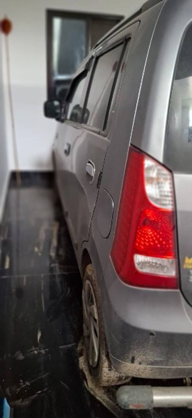 https://images10.gaadi.com/usedgaadi-sellcar/UsedCar/c0840dd3-200d-4372-8c9c-02db37b6f0b6/9aa45e69-4e0f-4dbe-b83c-ecc4d8e6eec4.jpg?imwidth=6400