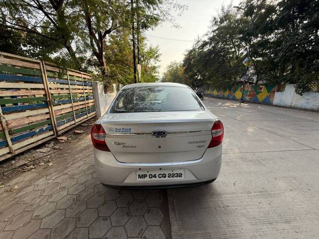 https://images10.gaadi.com/usedgaadi-sellcar/UsedCar/c0b6e662-868c-43b7-8dc1-5bb7cf83d134/9be62703-36a6-434d-abbb-0487b3a63a98.jpg?imwidth=6401