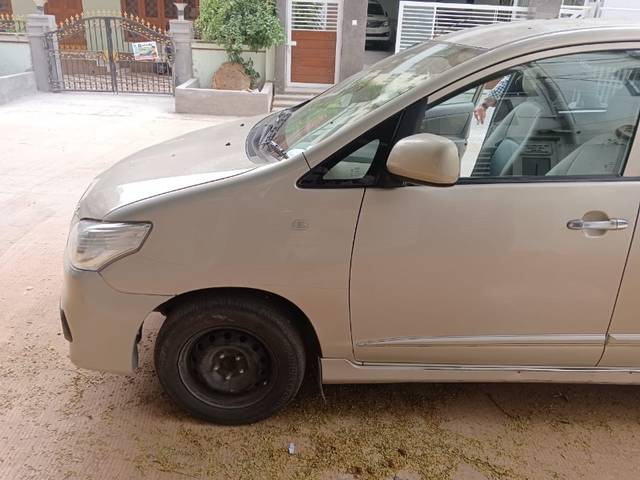 https://images10.gaadi.com/usedgaadi-sellcar/UsedCar/c0bbb17e-3469-45d4-bf20-8c42aa8fb09a/67363e14-9cd7-4254-85d7-090b300eefa1.jpeg?imwidth=6400